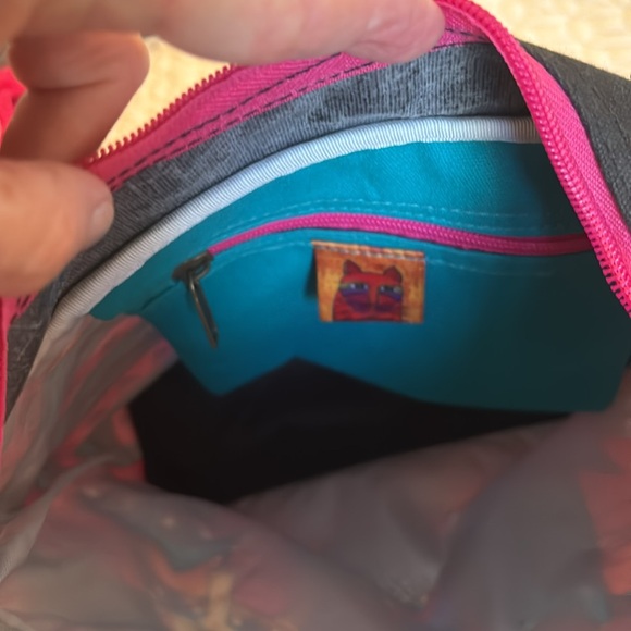 Laurel Burch Cat Lovers Canvas Colorful and Beaded Hobo Style Purse w/ Accessory - Picture 9 of 9